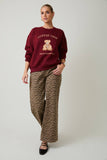 CREW NECK LONG SLEEVE "COFFEE TIME" GRAPHIC SWEATSHIRT: CREAM / L