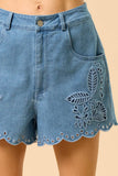 ILP5285-1 Embroidered Denim Shorts: DENIM / S