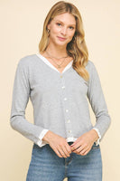 V-NECK BUTTON DOWN WOVEN COMBO TOP - 5831W: HEATHER GREY / SM