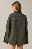 OVERSIZED WASHED BARN JACKET WITH LEATHER COLLAR: OLIVE-DK BROWN / L