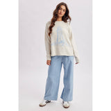 LIGHTHOUSE COASTAL GRAPHIC COZY SWEATER / WL26-13217: MARBLE/SKY / L