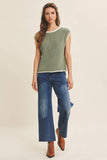 CONTRAST ROLLED EDGE KNITTED SWEATER VEST WITH ROUND NECK: NILE BLUE / L