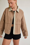 SHACKET WITH GINGHAM CONTRAST DETAILING: CREAM-BROWN GINGHAM / XS