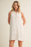 Sleeveless Stand Collar Shift Dress
: DK.ESPRESSO / S