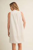 Sleeveless Stand Collar Shift Dress
: DK.ESPRESSO / S