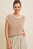 CONTRAST ROLLED EDGE KNITTED SWEATER VEST WITH ROUND NECK: NILE BLUE / L